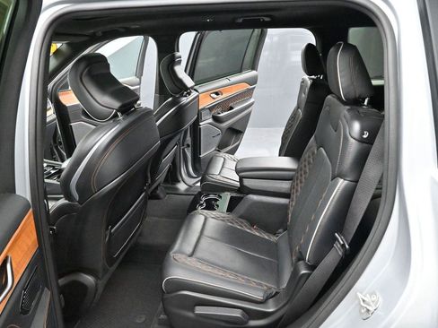 Used 2023 Jeep Grand Cherokee L Summit AWD/4WD image 32