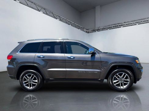 Used 2019 Jeep Grand Cherokee Limited AWD/4WD image 3