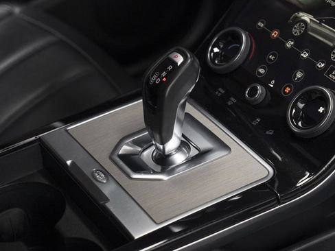 Used 2020 Land Rover Range Rover Evoque SE image 33