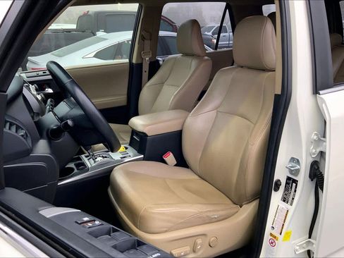 Used 2016 Toyota 4Runner Limited image 7