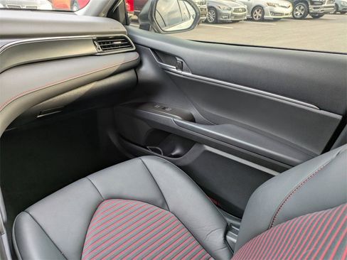 Used 2023 Toyota Camry XSE image 14