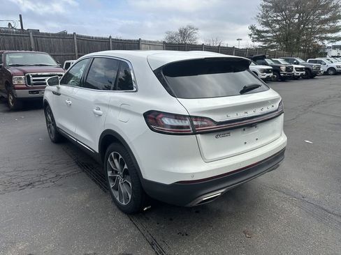 Used 2023 Lincoln Nautilus Reserve image 7