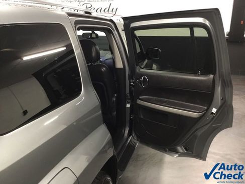 Used 2007 Chevrolet HHR LT w/ LT Preferred Equipment Group image 31