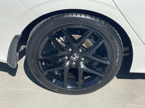 Certified 2023 Honda Civic Sport image 30