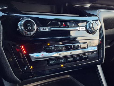 Used 2022 Ford Explorer ST-Line image 14