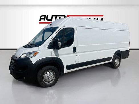 Used 2023 RAM ProMaster 3500 w/ Driver Convenience Group FWD image 3