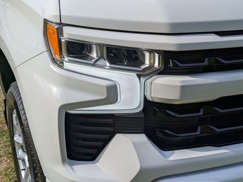 Used 2024 Chevrolet Silverado 1500 RST AWD/4WD image 10