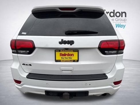 Used 2020 Jeep Grand Cherokee Altitude AWD/4WD image 6