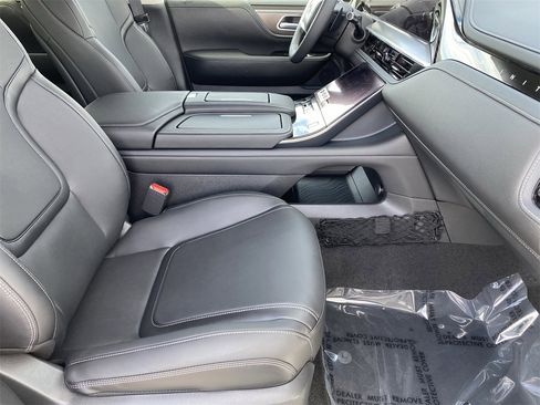 New 2026 INFINITI QX80 Pure w/ Cargo Package image 9