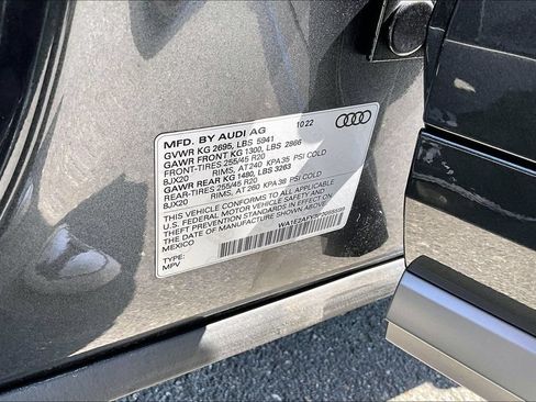 Used 2023 Audi Q5 e Premium Plus AWD/4WD image 17