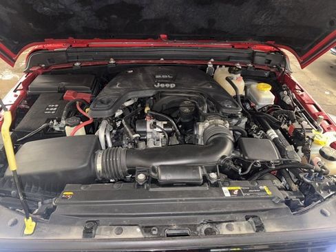 Used 2021 Jeep Wrangler Unlimited Willys image 29