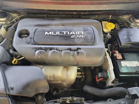 Used 2017 Jeep Cherokee Latitude FWD image 30