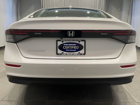 Used 2023 Honda Accord EX image 5