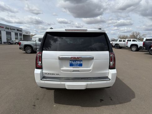 Used 2016 GMC Yukon XL Denali w/ Open Road Package AWD/4WD image 6