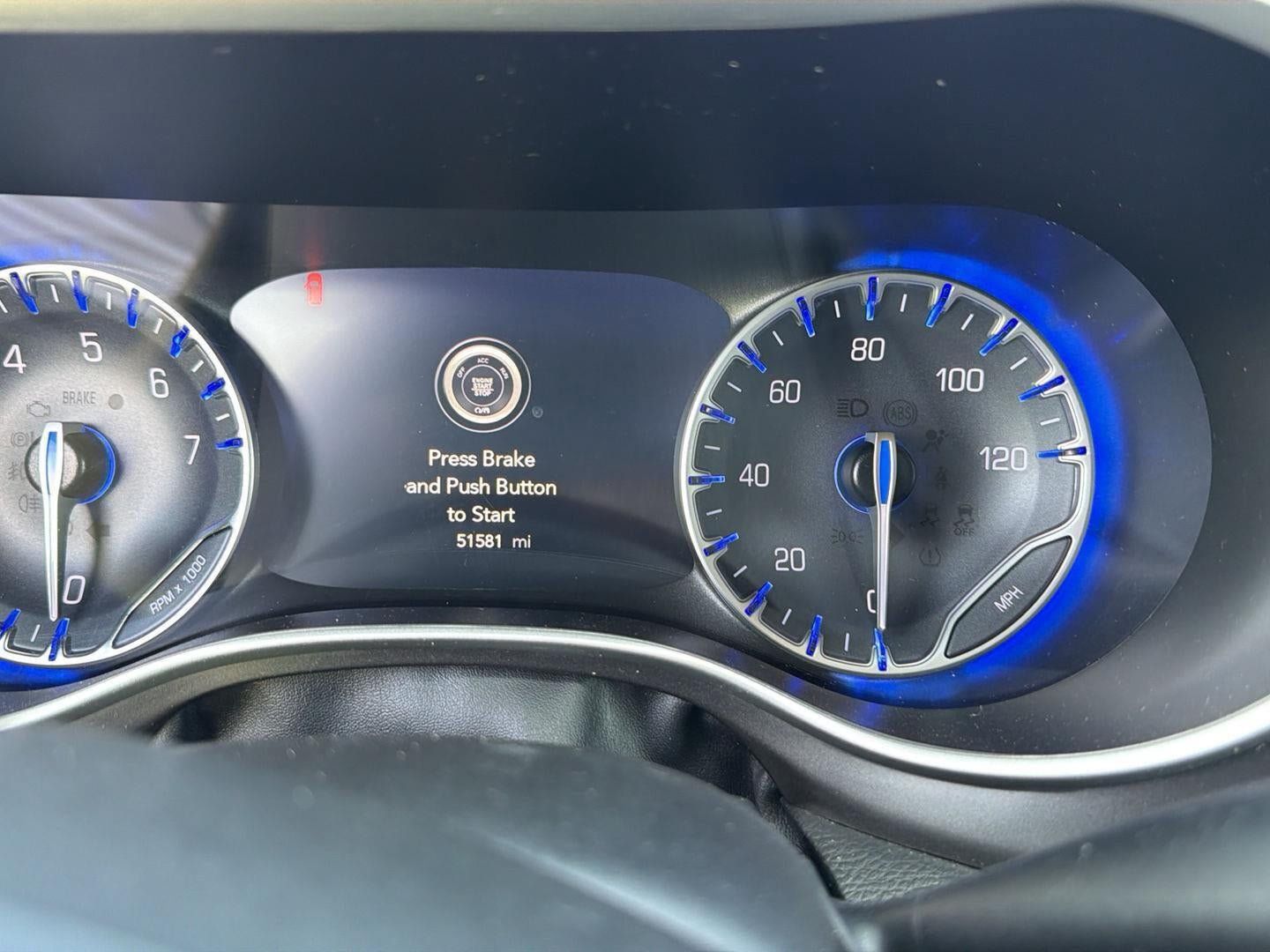 Used 2024 Chrysler Pacifica Touring-L FWD image 18