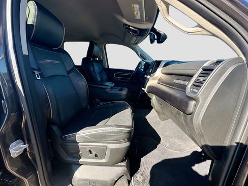 Used 2024 RAM 2500 Laramie image 32