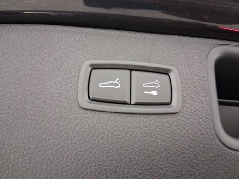 Used 2026 Porsche Macan image 34