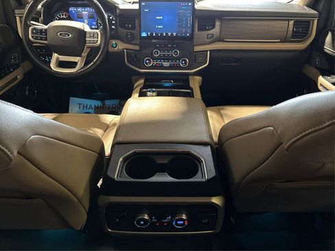 Used 2023 Ford Expedition Max Limited image 31