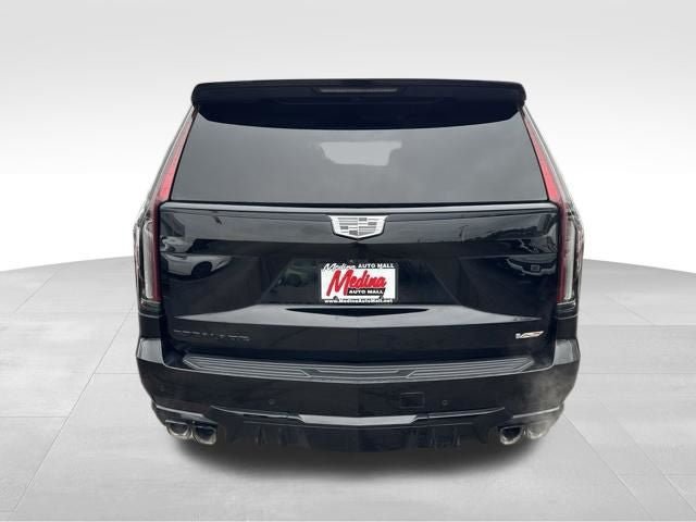 Used 2023 Cadillac Escalade ESV V AWD/4WD image 5