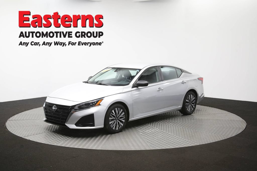 Used 2024 Nissan Altima 2.5 SV FWD image 58