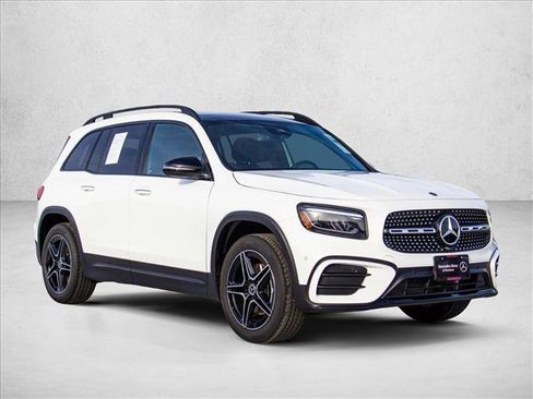 Certified 2026 Mercedes-Benz GLB 250 4MATIC image 3