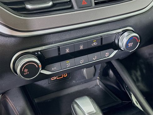 Used 2024 Nissan Altima 2.5 SR image 26