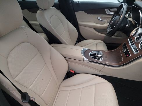 Used 2021 Mercedes-Benz C 300 4MATIC Sedan w/ Premium Package image 21