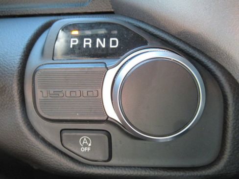 Used 2025 RAM 1500 Big Horn RWD image 26