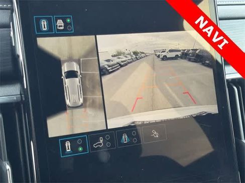 Used 2025 GMC Acadia Elevation image 4