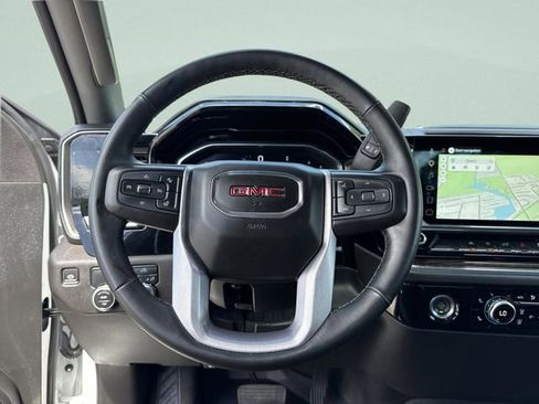 Used 2023 GMC Sierra 1500 SLE RWD image 44