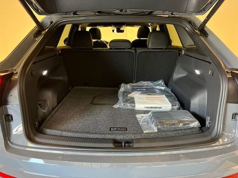 New 2026 Volkswagen Atlas Cross Sport SEL R-Line AWD/4WD image 5