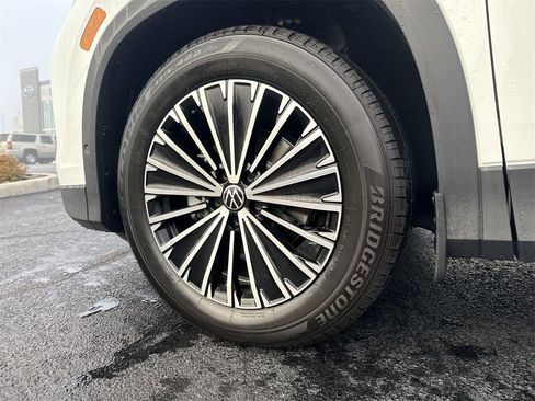 New 2026 Volkswagen Tiguan S image 7