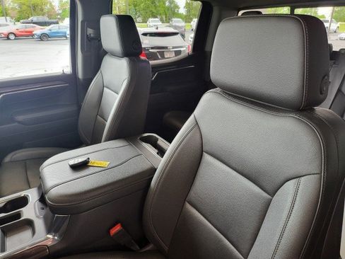 Used 2023 Chevrolet Silverado 1500 LTZ w/ Technology Package AWD/4WD image 4