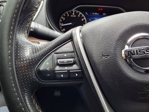 Used 2017 Nissan Maxima Platinum FWD image 15