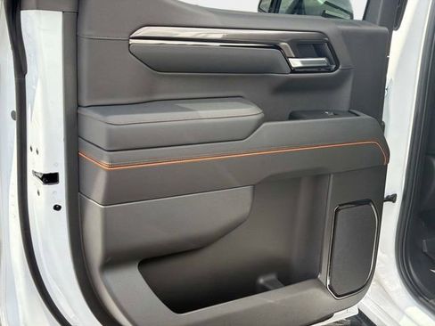 New 2026 GMC Sierra 1500 AT4 w/ AT4 Premium Package AWD/4WD image 11