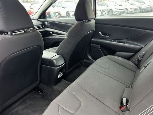 Used 2024 Hyundai Elantra SEL FWD image 29
