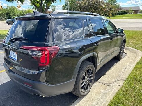 Certified 2022 GMC Acadia SLE w/ Driver Convenience Package AWD/4WD image 2