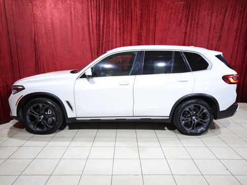 Used 2019 BMW X5 xDrive50i w/ Luxury Seating Package AWD/4WD image 4