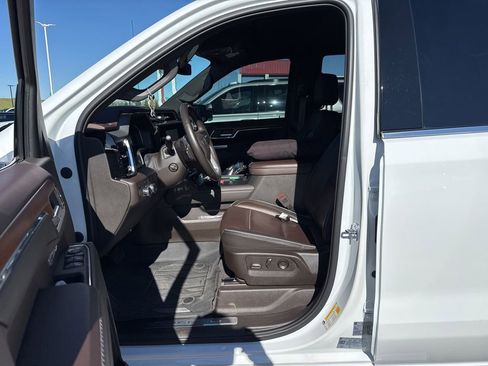 Used 2022 GMC Sierra 1500 Denali image 9