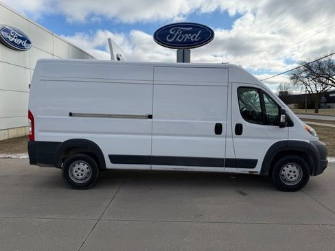 Used 2017 RAM ProMaster 2500 image 4