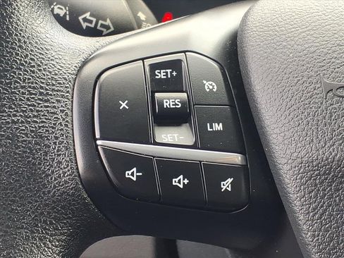 Used 2023 Ford Transit 350 XLT image 10