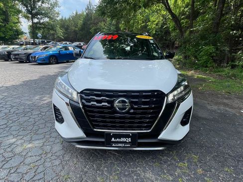 Used 2021 Nissan Kicks SR w/ SR Premium Package FWD image 14