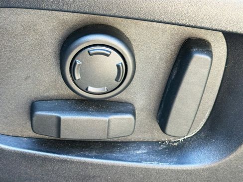 Used 2024 Land Rover Range Rover Velar Dynamic SE image 25