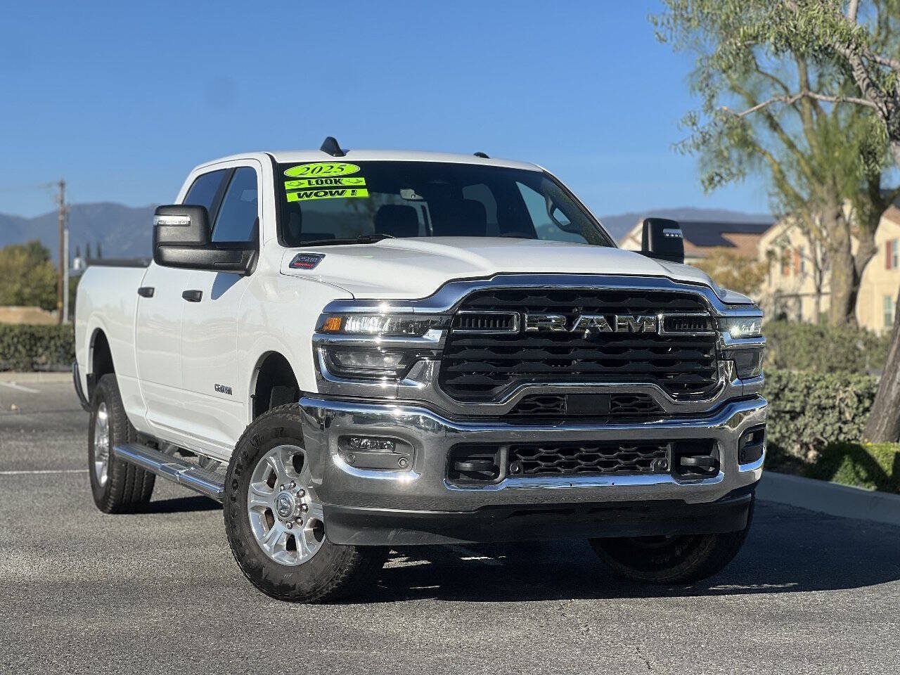 Used 2025 RAM 2500 Big Horn AWD/4WD image 1