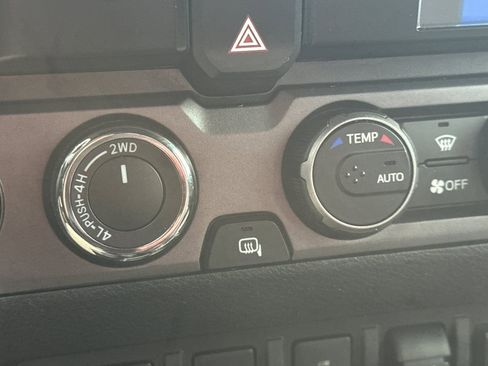 Used 2021 Toyota Tacoma TRD Off-Road w/ Technology Package AWD/4WD image 24