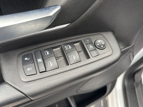 Used 2023 RAM 1500 Big Horn image 11