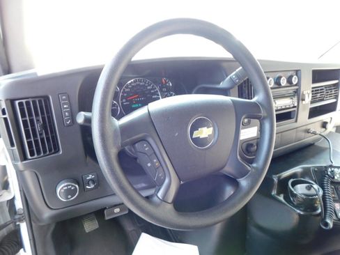 Used 2012 Chevrolet Express 4500 w/ Shuttle Bus Package image 5