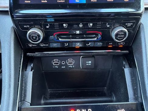 Used 2023 Jeep Grand Cherokee Summit w/ Advanced Protech Group IV AWD/4WD image 31