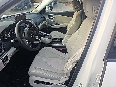 Used 2025 Acura RDX w/ Technology Package image 8