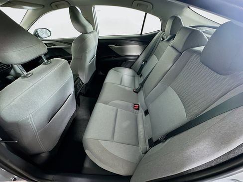 Used 2025 Toyota Camry LE image 28